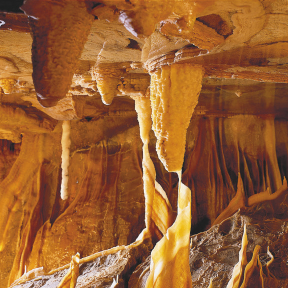 Atta-Höhle Cave